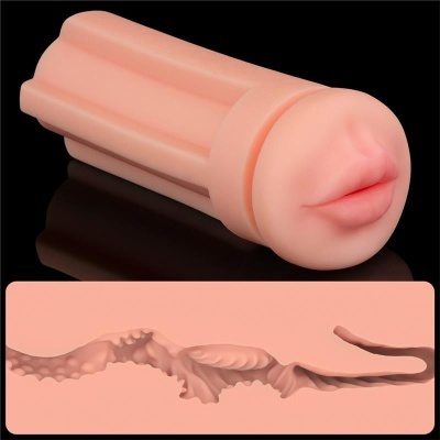 Produto cilíndrico em silicone cor de pele com abertura em forma de lábios e interior texturizado