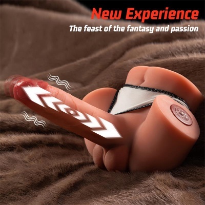 Produto erótico em silicone com tanga branca sobre superfície de pelo castanho