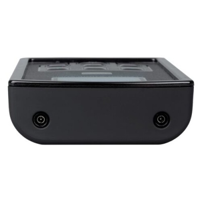 Dispositivo eletrónico preto com dois conectores circulares numa face