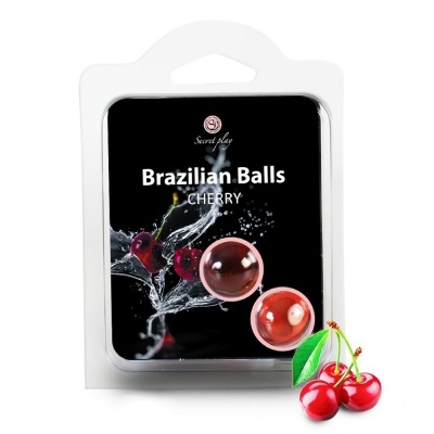 Embalagem com bolas brasileiras sabor cereja com texto e imagens de cerejas