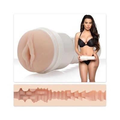 Masturbador masculino cor pele com textura interna exibida e mulher em lingerie preta segurando-o