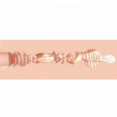 Molde alongado com relevos anatómicos creme em fundo rosa