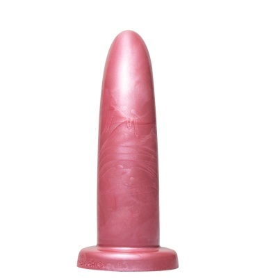 Objeto cilíndrico rosa com base larga sobre fundo branco