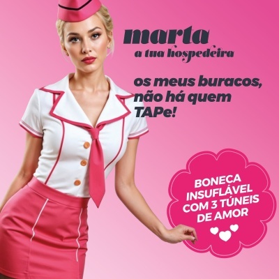 Mulher com uniforme branco e rosa em fundo rosa com texto promocional.