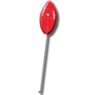 Pirulito vermelho em forma de flor com palito branco