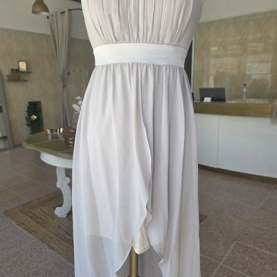 Vestido de cerimónia curto em chiffo modelo cai-cai com corpete plissado - Closet dAmiga