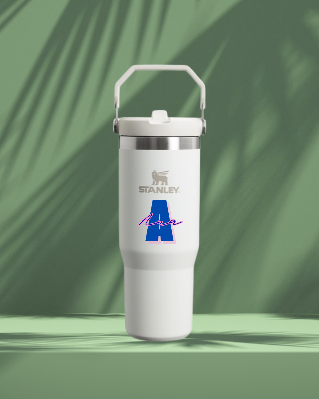 Garrafão térmico branco Stanley com pega e logo Aira