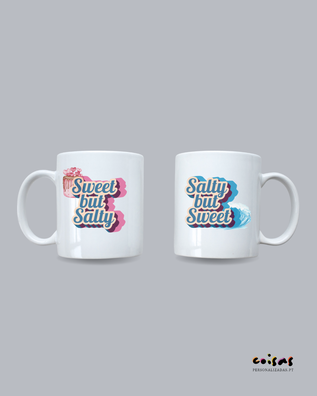 Duas canecas brancas com frases e desenhos coloridos sobre fundo cinza.