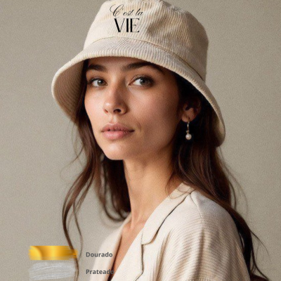 Chap&#x00E9;u&#x20;Bucket&#x20;em&#x20;Bombazina&#x20;&#x201C;C&#x2019;est&#x20;la&#x20;vie&#x201D;