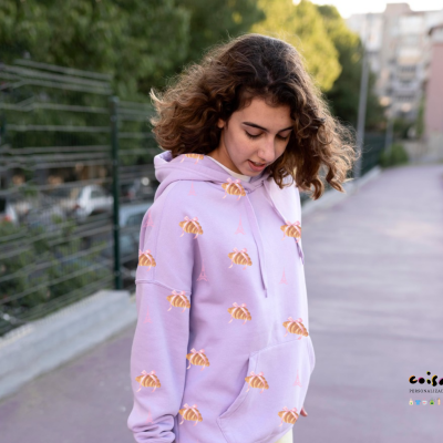 Sweatshirt&#x20;Paris&#x20;Mon&#x20;Amour&#x20;&#x2013;&#x20;Lavanda&#x20;com&#x20;Croissants,&#x20;La&#x00E7;os&#x20;&amp;&#x20;Torre&#x20;Eiffel