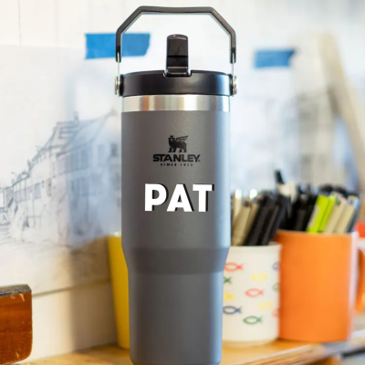 Copo&#x20;com&#x20;palhinha&#x20;t&#x00E9;rmico&#x20;Stanley&#x20;IceFlow&#x2122;&#x20;com&#x20;al&#x00E7;a&#x20;Personalizado