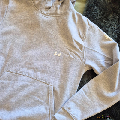 Sweatshirt&#x20;Powerful&#x20;-&#x20;Personaliza&#x20;com&#x20;as&#x20;iniciais&#x20;do&#x20;teu&#x20;nome&#x20;&#x7C;&#x20;Unissexo