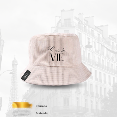 Chap&#x00E9;u&#x20;Bucket&#x20;em&#x20;Bombazina&#x20;&#x201C;C&#x2019;est&#x20;la&#x20;vie&#x201D;