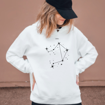 Hoodie&#x20;Personalizada&#x20;Constela&#x00E7;&#x00F5;es&#x20;&#x2013;&#x20;Mulher