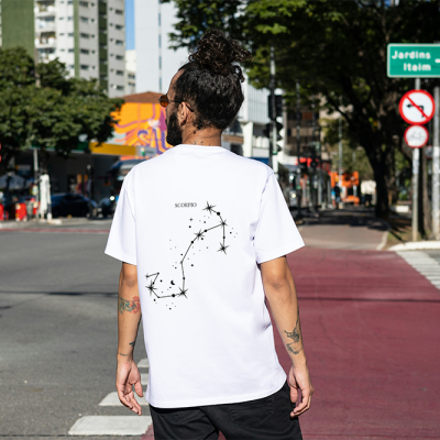 T-Shirt&#x20;Homem&#x20;Constela&#x00E7;&#x00F5;es&#x20;do&#x20;Signo&#x20;&#x7C;&#x20;Branco&#x20;ou&#x20;Preto