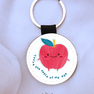 Porta-chaves romântico com frase You’re the Apple of My Eye