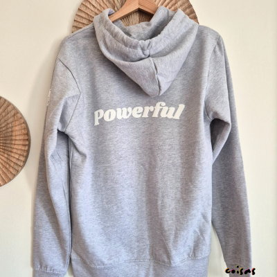 Sweatshirt&#x20;Powerful&#x20;-&#x20;Personaliza&#x20;com&#x20;as&#x20;iniciais&#x20;do&#x20;teu&#x20;nome&#x20;&#x7C;&#x20;Unissexo