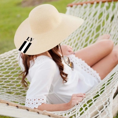 Chap&#x00E9;u&#x20;de&#x20;Palha&#x20;Adulto&#x20;com&#x20;Iniciais&#x20;&#x2013;&#x20;Pintado&#x20;&#x00E0;&#x20;M&#x00E3;o&#x20;e&#x20;Personalizado