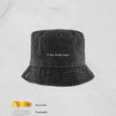 Chapéu tipo pescador preto com texto bordado
