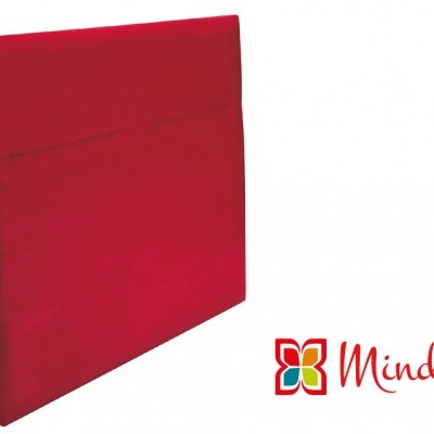 Cabeceira de cama estofada vermelha com logótipo Mindol