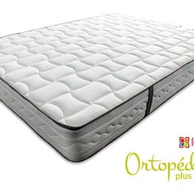 Colchão ortopédico branco acolchoado com bordas cinza e alças pretas