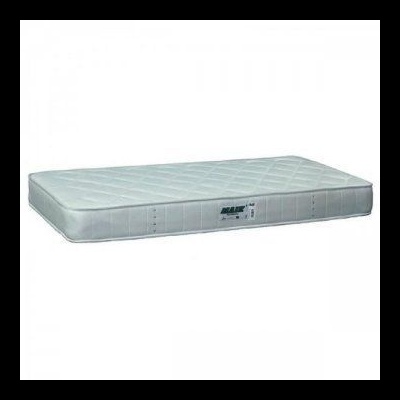 Colchão branco matelassado com etiqueta PREST