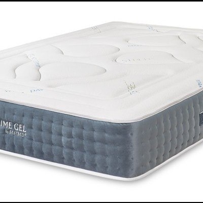 Colchão retangular branco e cinza com texto SUBLIME GEL na lateral