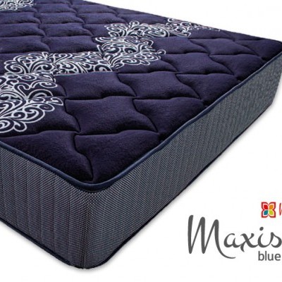 Colchão Maxisac blue firme da Mindol azul escuro com padrão branco e laterais cinzentas