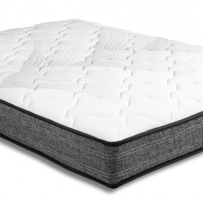 Colchão branco acolchoado com laterais cinzentas