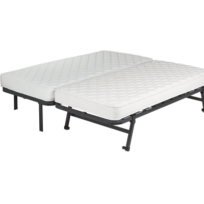 Duas camas articuladas de solteiro com colchões brancos e estrutura metálica preta