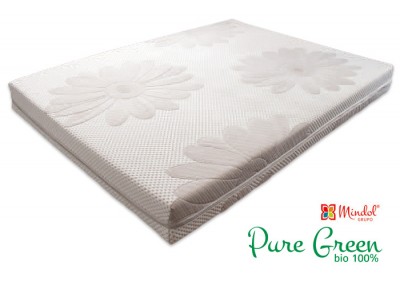 Colchão branco com padrão de flores grandes embutidas