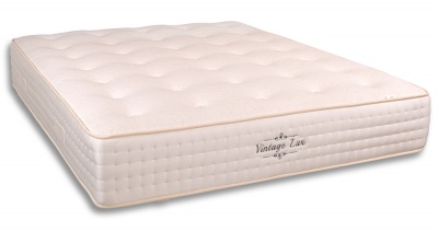 Colchão creme acolchoado com etiqueta Vintage Lux