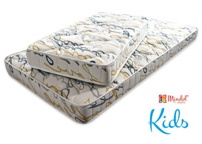 Colchão infantil acolchoado com padrão abstrato e logótipo Mindol Grupo Kids