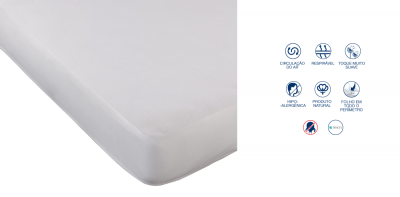 Protector de colchão branco com acabamento elástico e ícones de características ao lado