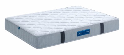 Colchão branco matelassado com laterais cinza e etiquetas azuis