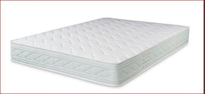 Colchão branco com padrão matelassado e bordas reforçadas