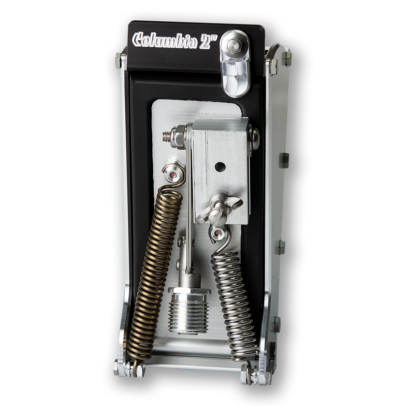 Pedal musical Columbia 2º preto com molas metálicas e componentes visíveis