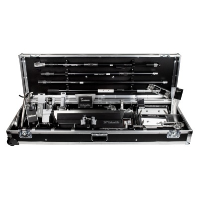 Caixa técnica preta com acessórios e peças organizadas no seu interior com texto 'Cantini' em algumas peças