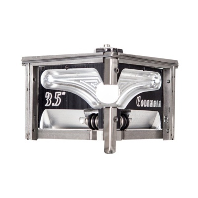 Peça metálica cinzenta com elementos transparentes e textos 3.5'' e COLUMBIA