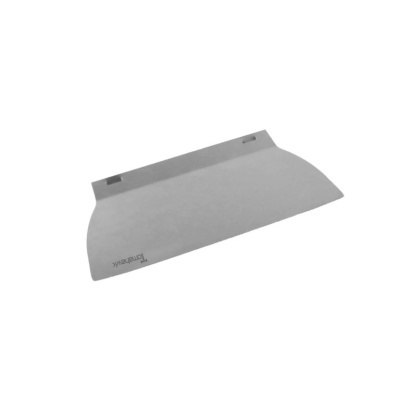 Espátula metálica cinzenta com lâmina larga e marca Tramontina