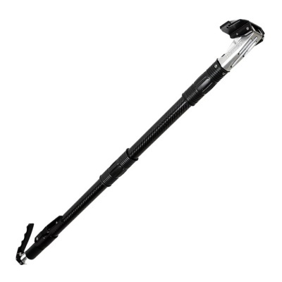 Perninha de bicicleta em carbono preto e prateado