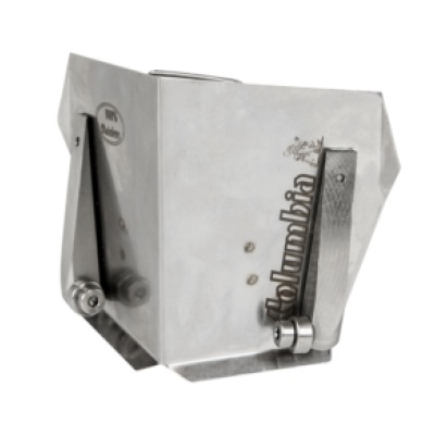 Funil metálico prateado com texto gravado Columbia