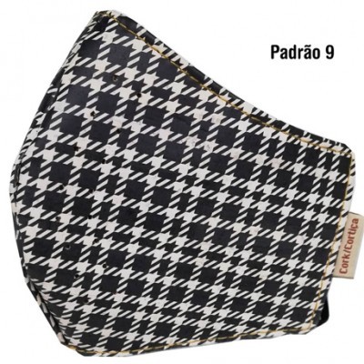 Máscara facial preta e branca com padrão pied-de-poule