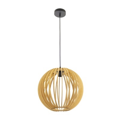 Candeeiro suspenso em madeira clara com design circular e cabo preto.