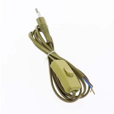 Cabo elétrico verde com interruptor deslizante e fios expostos