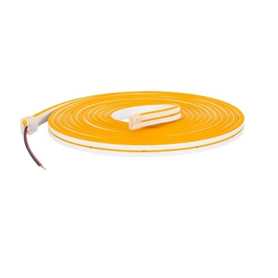 Rolo de fita LED flexível amarelo com conectores em fundo branco