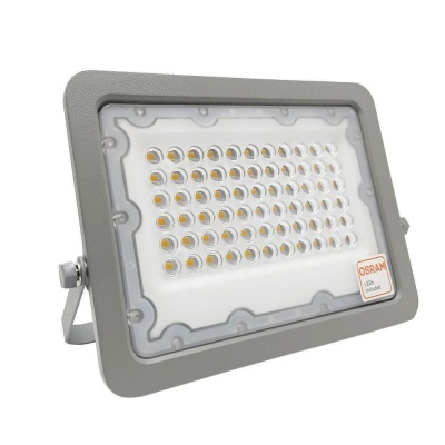 Projetor de luz LED retangular cinzento com LEDs e etiqueta OSRAM