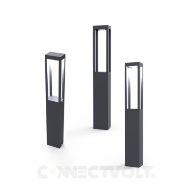 Três postes de iluminação exteriores cinzento escuro com parte superior transparente