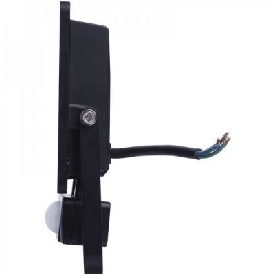 Projetor LED preto com sensor de movimento e fios expostos