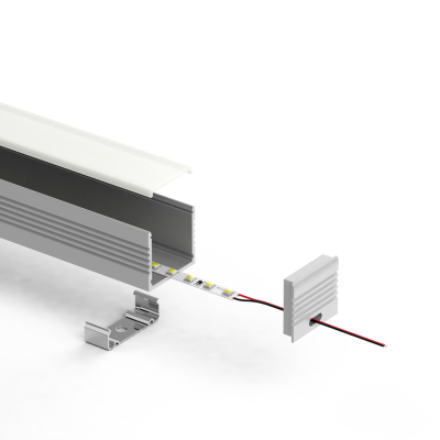 Perfil de alumínio cinza com fita LED e tampa opaca sobre fundo branco